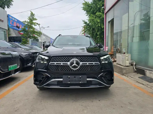 Mercedes-Benz GLE-Class — Фото автомобиля 2