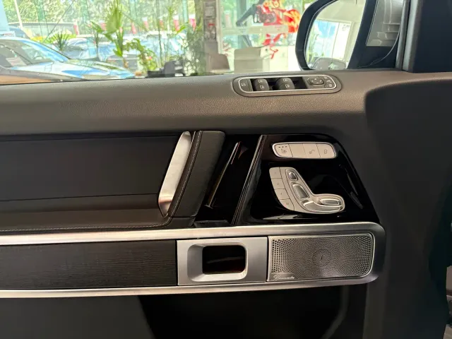 Mercedes-Benz G-Class — Фото автомобиля 17