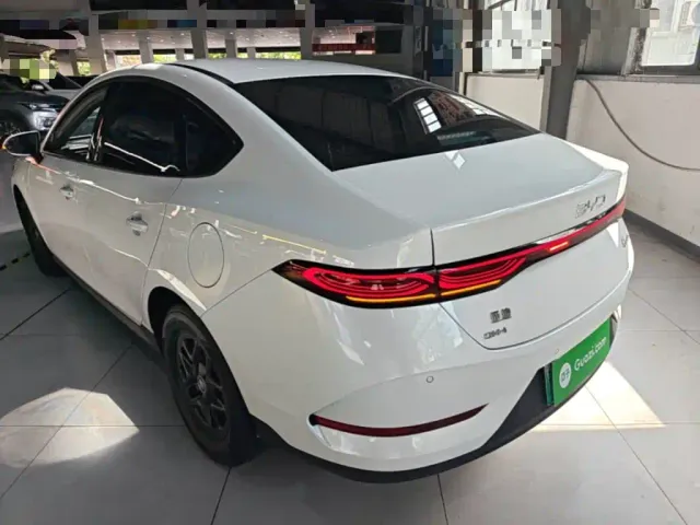 BYD Qin PLUS — Фото автомобиля 4