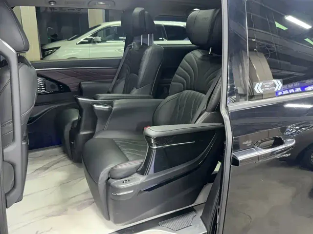 GAC Trumpchi M8 — Фото автомобиля 16