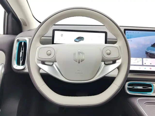 Leapmotor B01 — Фото автомобиля 15