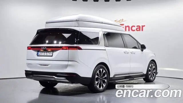 Kia Carnival Generation 4 — Фото автомобиля 2
