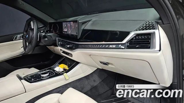BMW X5 xDrive 40i M Sport — Фото автомобиля 28