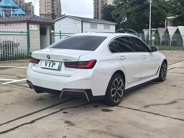 BMW i3 — Фото автомобиля 7
