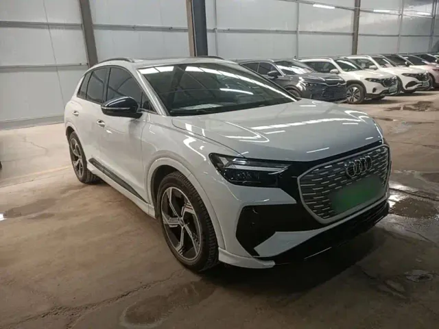 Audi Audi Q4 e-tron 2023 40 e-tron Creation Night Edition — Фото автомобиля 3
