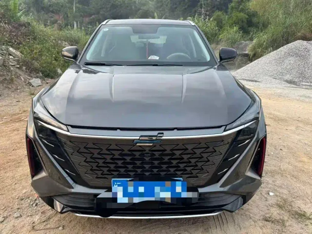 Changan Oshan Changan Oshan Z6 2022 Blue Whale 1.5T DCT Intelligent Premium — Фото автомобиля 2