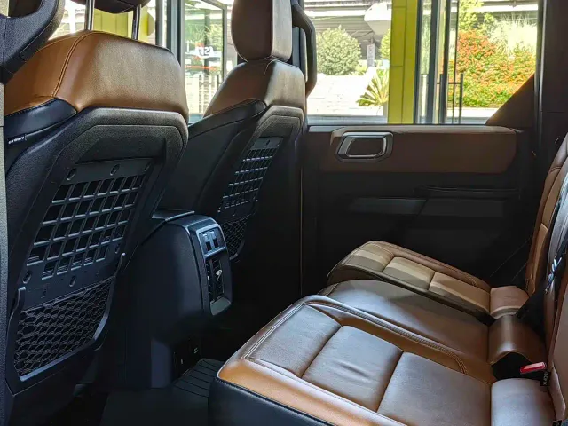 Ford Bronco — Фото автомобиля 15