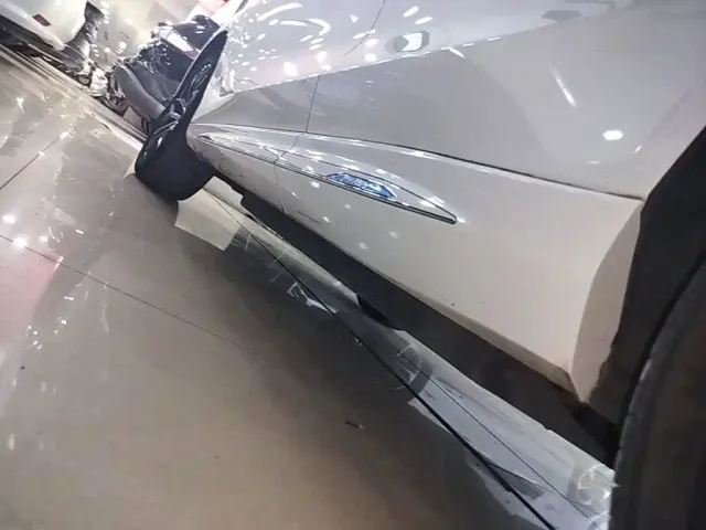 Changan Oshan Z6 EV — Фото автомобиля 21