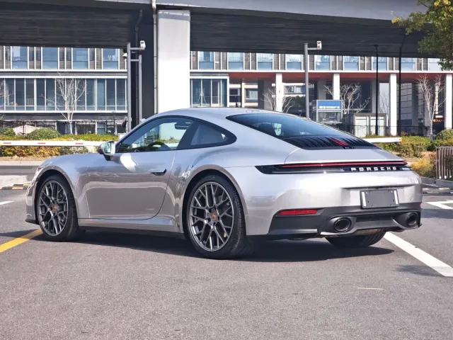 Porsche 911 — Фото автомобиля 5