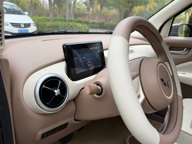 Wuling Hongguang Mini EV — Фото автомобиля 8