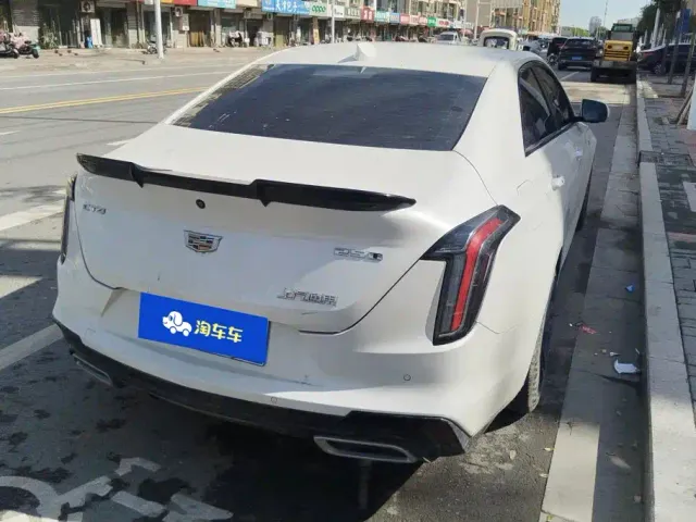 Cadillac CT4 — Фото автомобиля 3