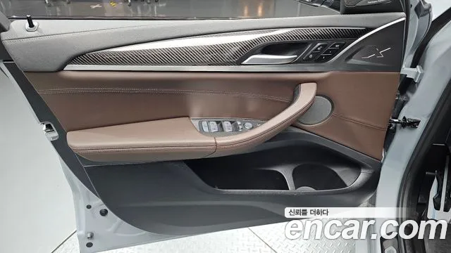 BMW X4 xDrive20i M Sport Pro — Фото автомобиля 23