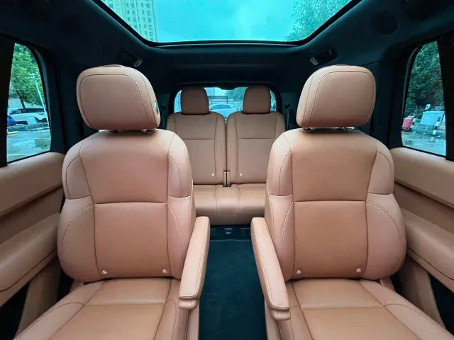 Li Auto L9 — Фото автомобиля 14