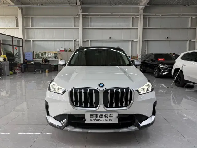 BMW X1 — Фото автомобиля 2