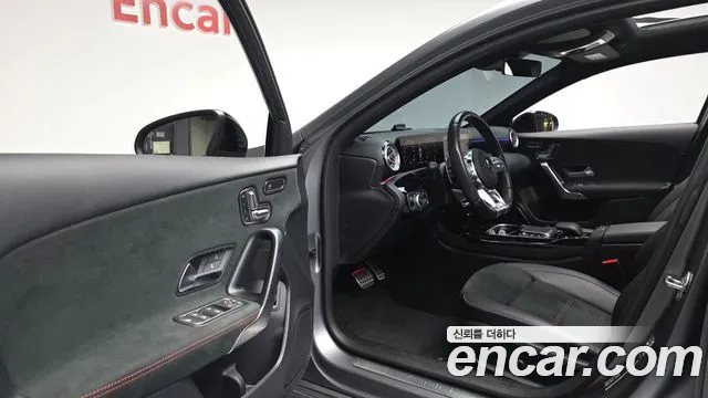 Mercedes-Benz A-Class W177 — Фото автомобиля 10