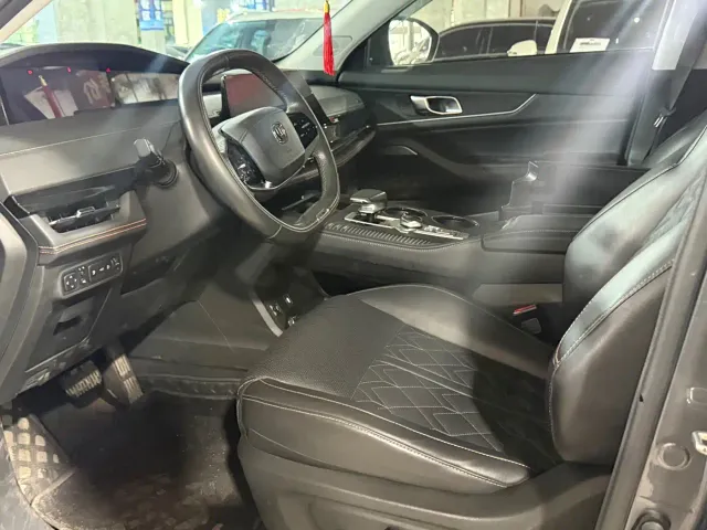 Changan UNI-K iDD — Фото автомобиля 4