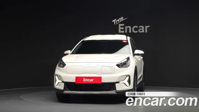 Kia Niro Niro Plus Air — Фото автомобиля 3