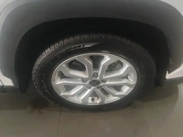 Toyota Frontlander — Фото автомобиля 6