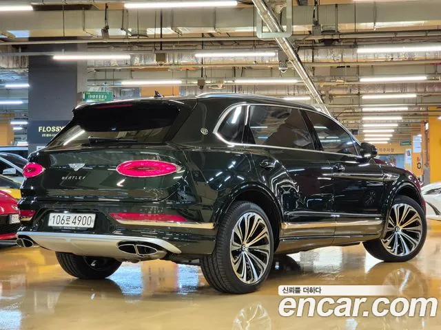 Bentley Bentayga — Фото автомобиля 5