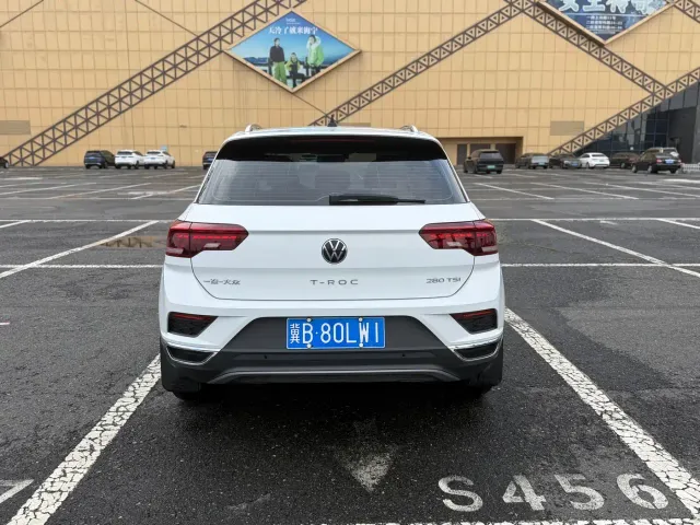 Volkswagen T-Roc — Фото автомобиля 5