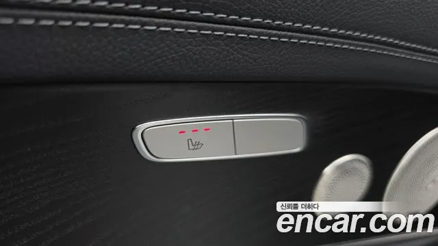 Mercedes-Benz E-Class — Фото автомобиля 28