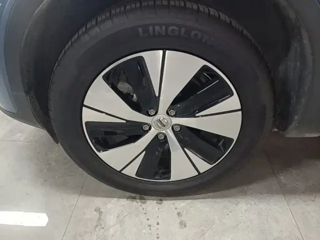 Volvo XC40 — Фото автомобиля 22