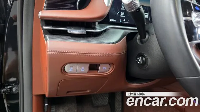 Genesis G90 Бензин 3.5 турбо AWD — Фото автомобиля 16