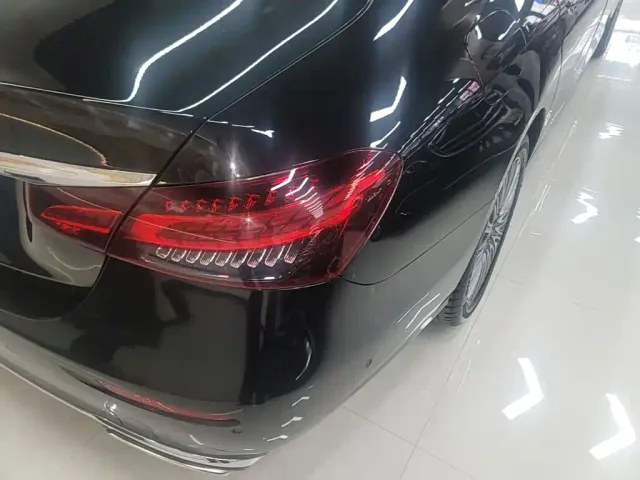 Mercedes-Benz E-Class — Фото автомобиля 7
