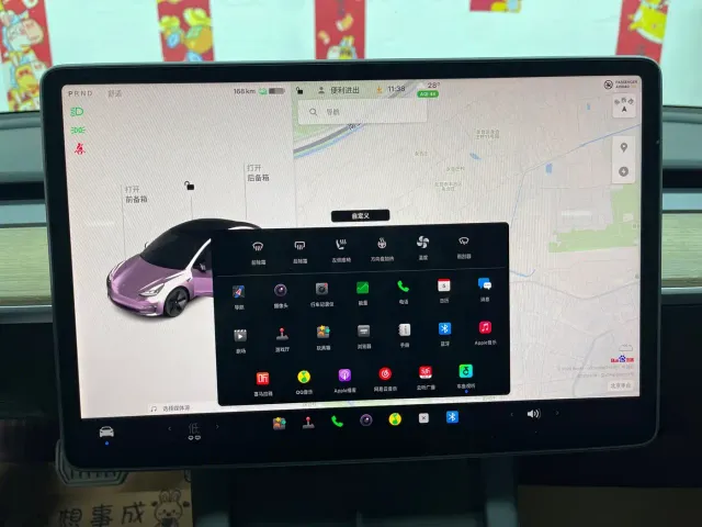 Tesla Model 3 — Фото автомобиля 20