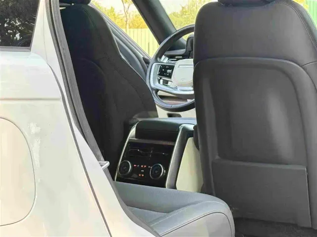 Land Rover Range Rover — Фото автомобиля 4