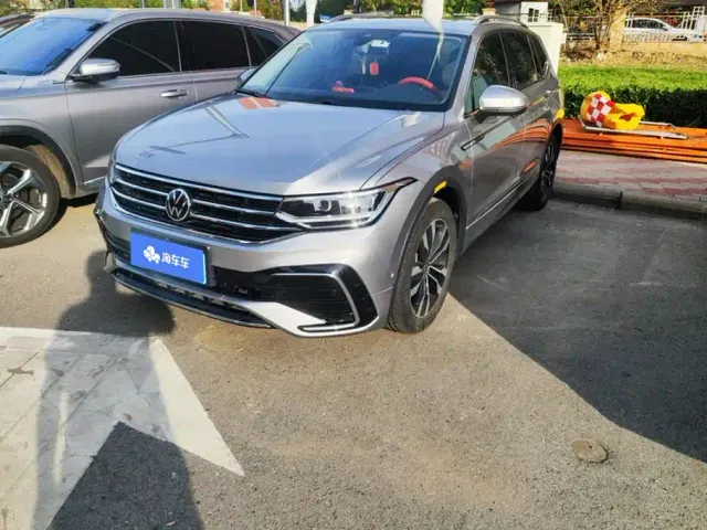Фотография автомобиля — Volkswagen Tiguan L