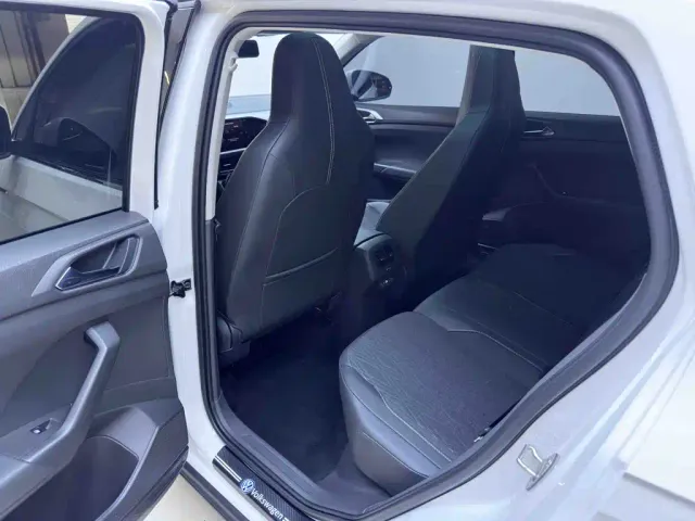 Volkswagen T-Cross — Фото автомобиля 10
