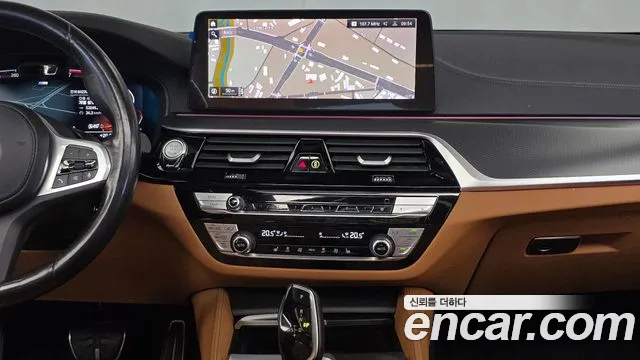 BMW 5 Series G30 — Фото автомобиля 20