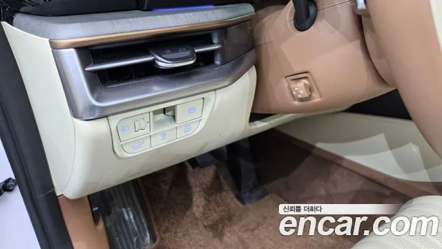 Hyundai Grandeur GN7 — Фото автомобиля 25
