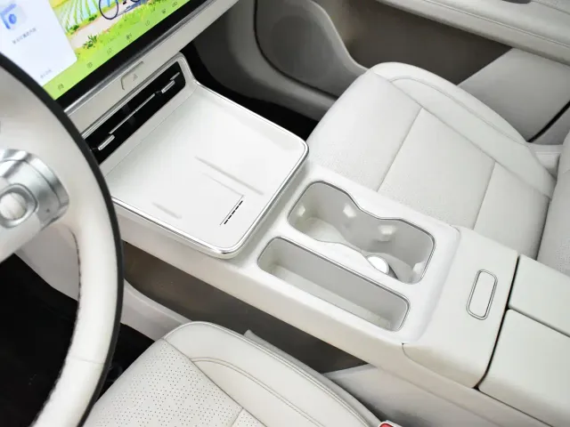 Toyota BoZhi 3X — Фото автомобиля 18