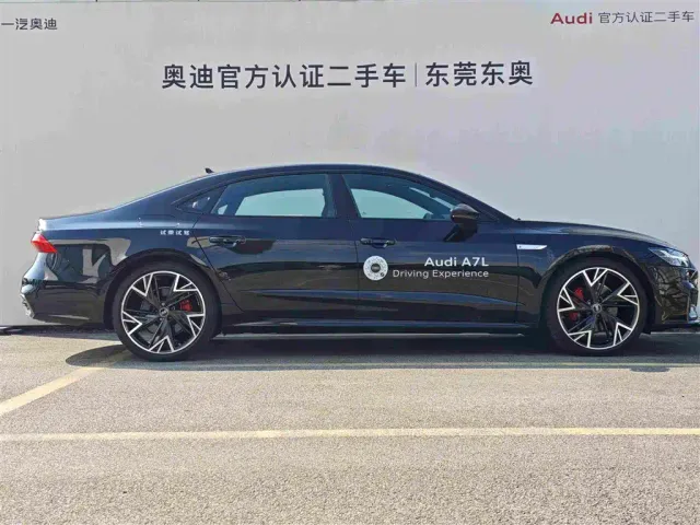 Audi A7L — Фото автомобиля 3