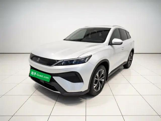Фотография автомобиля — BYD Song Pro