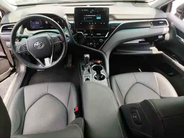 Toyota Camry — Фото автомобиля 14