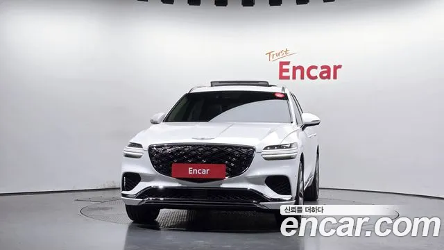 Genesis GV70 — Фото автомобиля 3