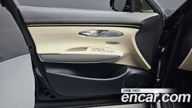 Genesis GV70 2.5T Бензин 2WD — Фото автомобиля 23