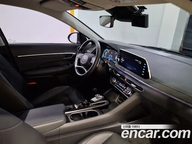 Hyundai Sonata — Фото автомобиля 18