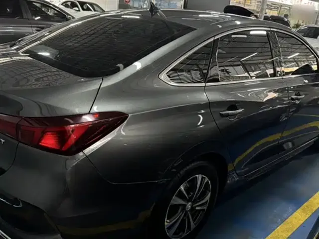 Changan Eado — Фото автомобиля 10