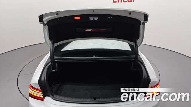 Genesis G80 Бензин 2.5 турбо 2WD — Фото автомобиля 18