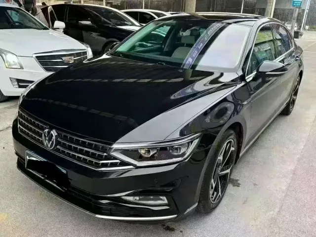 Фотография автомобиля — Volkswagen Magotan