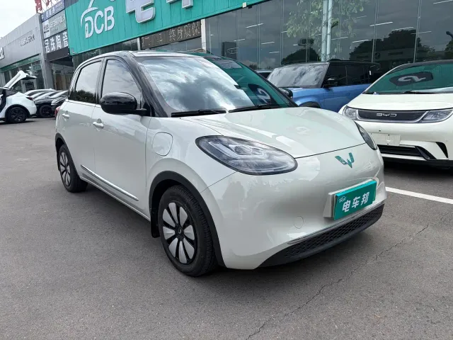 Wuling Bingo — Фото автомобиля 2
