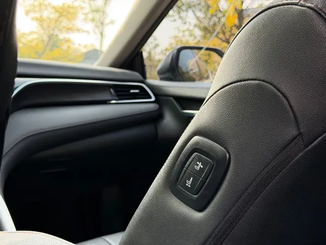 Toyota Camry — Фото автомобиля 13