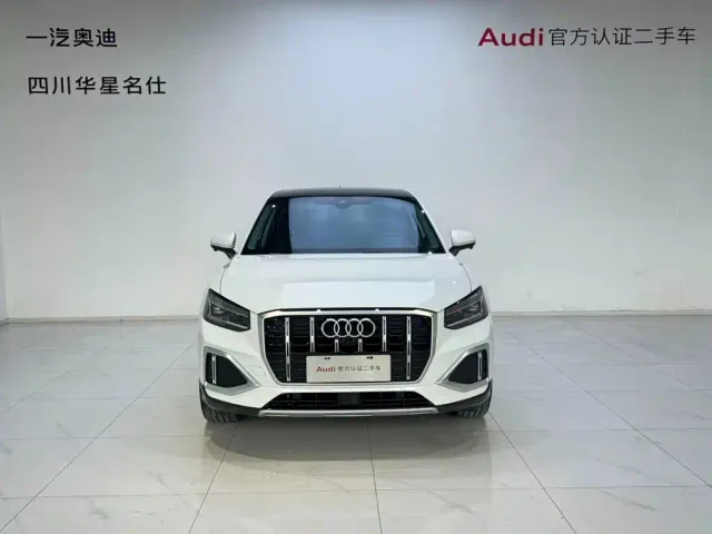Audi Q2L — Фото автомобиля 2