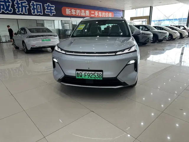 Geely Galaxy Starship 7 EM-i — Фото автомобиля 2
