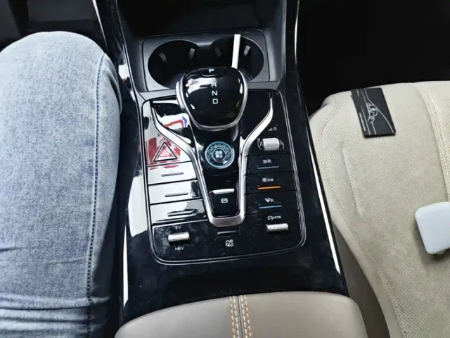 BYD Qin PLUS — Фото автомобиля 13
