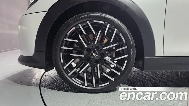 MINI Cooper — Фото автомобиля 5